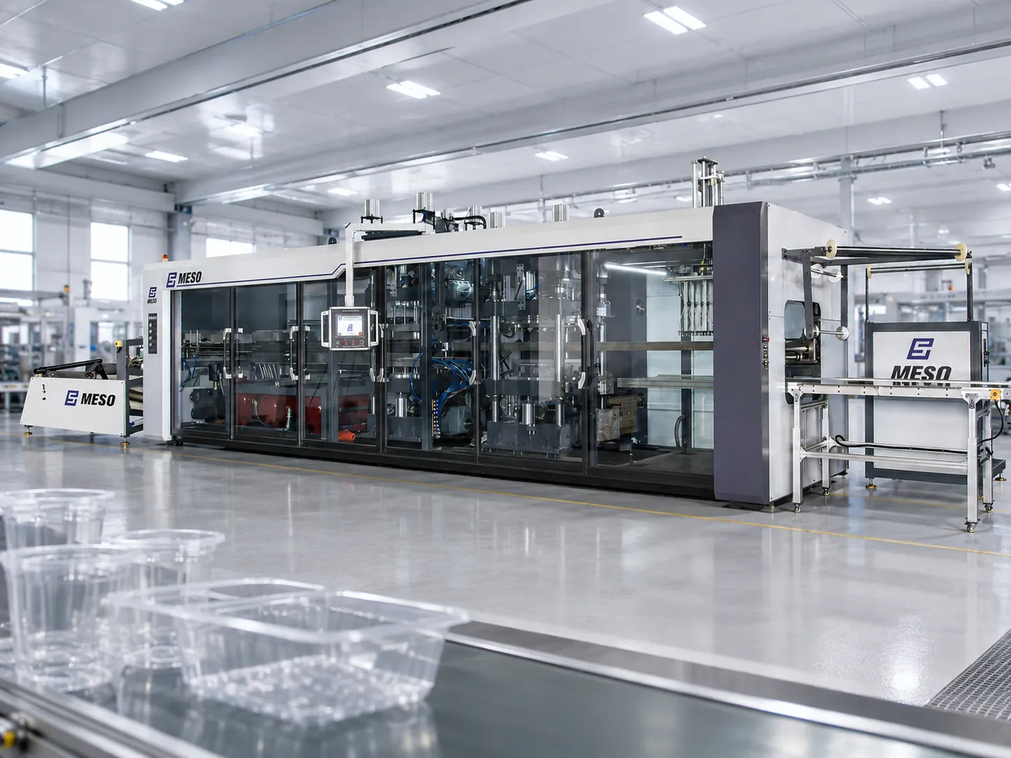 Modern servo motor thermoforming machine with PLC control for automated plastic cup and container production